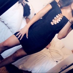 SEARCHING FOR/ISO this dress from forever 21 I believe! Any size